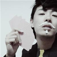 qq头像图片男生吃香烟_WWW.WHOISQQ.COM