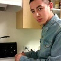男生头像图片抽烟超帅_WWW.WHOISQQ.COM
