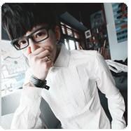 qq男生上半身衬衫头像图片_WWW.WHOISQQ.COM