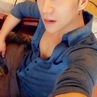 qq男生上半身衬衫头像图片_WWW.WHOISQQ.COM
