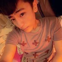 妖艳男生头像图片_WWW.WHOISQQ.COM