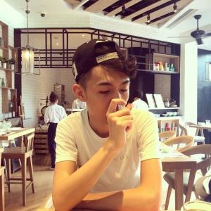qq男生全景头像图片_WWW.WHOISQQ.COM