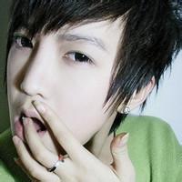 qq头像图片男生帅气稳重_WWW.WHOISQQ.COM