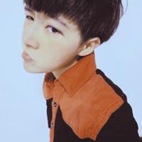 海边帅气男生头像图片_WWW.WHOISQQ.COM