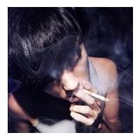 只露头顶的男生头像图片_WWW.WHOISQQ.COM