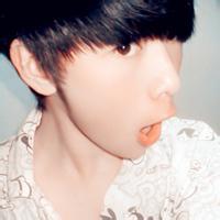 只露头顶的男生头像图片_WWW.WHOISQQ.COM