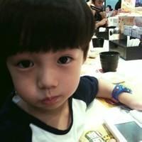 qq小孩可爱头像图片男生_WWW.WHOISQQ.COM
