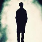 qq男生背包背影头像图片_WWW.WHOISQQ.COM