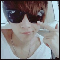 qq男生戴墨镜头像图片大全_WWW.WHOISQQ.COM