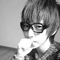 qq吊丝灰色头像图片男生_WWW.WHOISQQ.COM