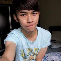 抑郁深沉的男生头像图片_WWW.WHOISQQ.COM