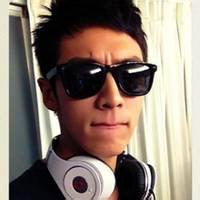 qq男生头像图片 戴着墨镜_WWW.WHOISQQ.COM