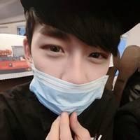 qq头像图片男生戴着口罩的_WWW.WHOISQQ.COM