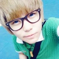 蹲街式男生头像图片_WWW.WHOISQQ.COM