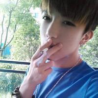 蹲街式男生头像图片_WWW.WHOISQQ.COM