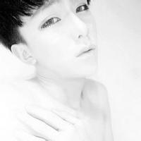 男生诱惑头像图片_WWW.WHOISQQ.COM