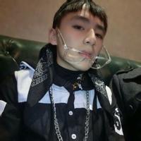 帅气忧郁的男生头像图片_WWW.WHOISQQ.COM