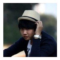 漂亮的戴手表男生头像图片_WWW.WHOISQQ.COM