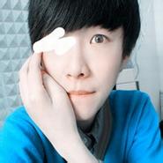 大眼男生头像图片_WWW.WHOISQQ.COM