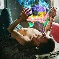 男生摇滚头像图片_WWW.WHOISQQ.COM
