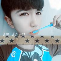 面对日光的qq男生头像图片_WWW.WHOISQQ.COM