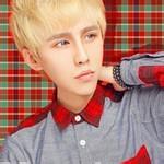 qq男生染发红色头像图片_WWW.WHOISQQ.COM