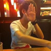 qq头像图片男生中分_WWW.WHOISQQ.COM