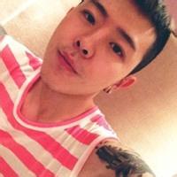 男生特写头像图片_WWW.WHOISQQ.COM