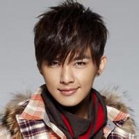 炎亚纶qq头像图片带字男生_WWW.WHOISQQ.COM