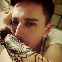 男生全脸大图头像图片_WWW.WHOISQQ.COM