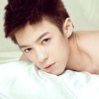 忧郁男生头像图片大全_WWW.WHOISQQ.COM