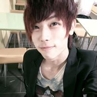qq男生天真头像图片_WWW.WHOISQQ.COM