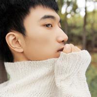 qq男生天真头像图片_WWW.WHOISQQ.COM