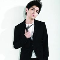 qq头像图片男生帅气kimi_WWW.WHOISQQ.COM