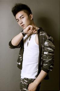 qq头像图片男生帅气陈晓_WWW.WHOISQQ.COM