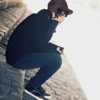 安静男生头像图片_WWW.WHOISQQ.COM
