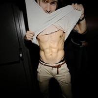 安静男生头像图片_WWW.WHOISQQ.COM