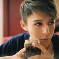 欧美混血男生头像图片_WWW.WHOISQQ.COM