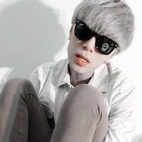 qq半身克男生头像图片_WWW.WHOISQQ.COM