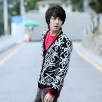 qq头像图片男生眺望远方_WWW.WHOISQQ.COM