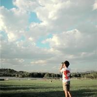 qq头像图片男生眺望远方_WWW.WHOISQQ.COM