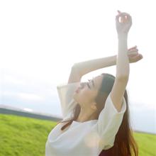 男生穿着 板鞋头像图片_WWW.WHOISQQ.COM