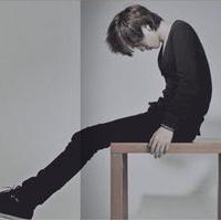非主流男生伤感哭头像图片_WWW.WHOISQQ.COM