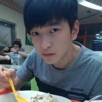 20岁男生用的头像图片_WWW.WHOISQQ.COM