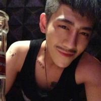 男生头像图片大叔型_WWW.WHOISQQ.COM