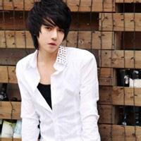 人气男生qq头像图片_WWW.WHOISQQ.COM