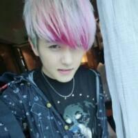 彩头男生头像图片_WWW.WHOISQQ.COM