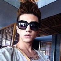 qq开跑车头像图片男生_WWW.WHOISQQ.COM