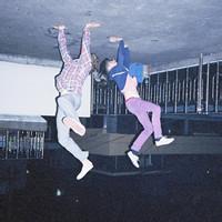 qq头像图片美范男生兄弟_WWW.WHOISQQ.COM
