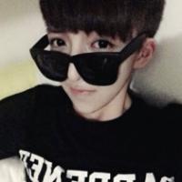 qq黑白男生口罩头像图片_WWW.WHOISQQ.COM